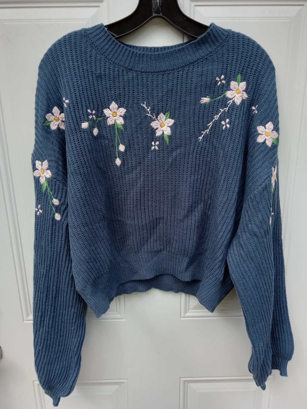 Embroidered Floral Knit Sweater Cropped Blue Size Large